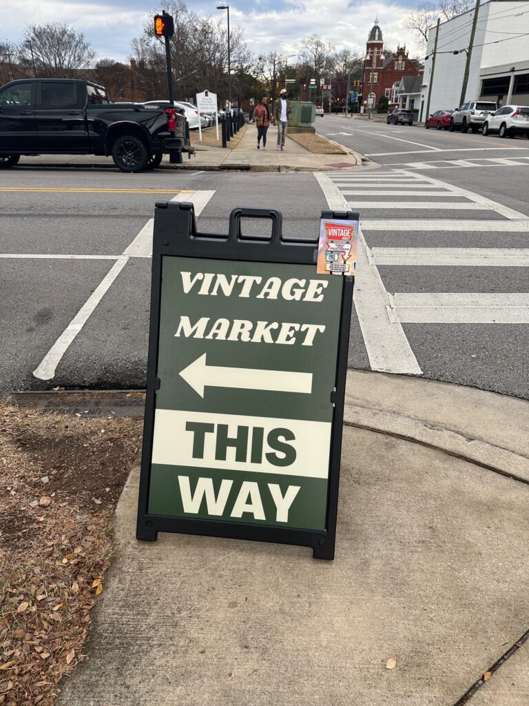 Huntsville's Downtown Vintage Market This Way Sign