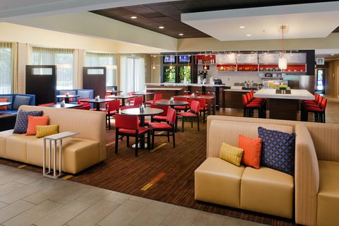 Courtyard by Marriott Huntsville University Drive