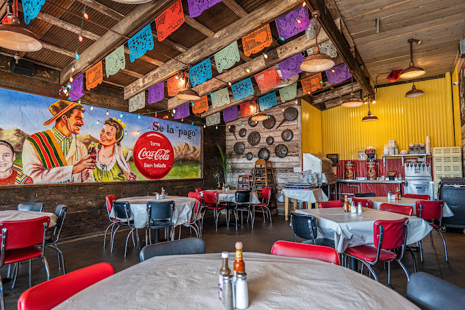 Phil Sandoval's Mexican Restaurante