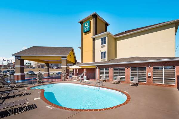 Quality Inn & Suites Huntsville Research Park Area