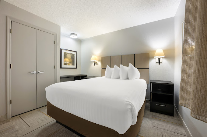 Sonesta Simply Suites Huntsville Research Park