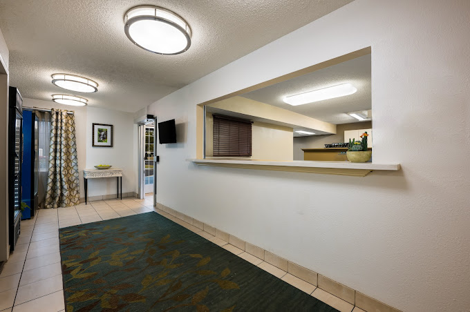 Sonesta Simply Suites Huntsville Research Park