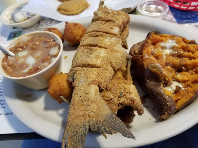 Libby's Catfish & Diner