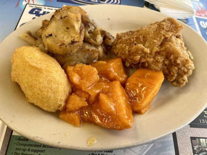 Minnie Lee's Soul Food Diner