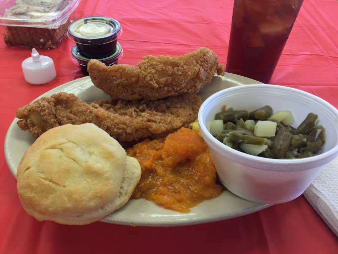 Minnie Lee's Soul Food Diner