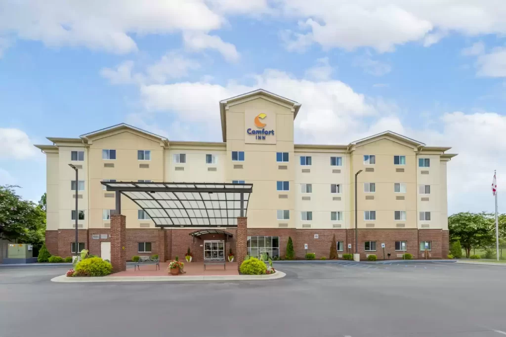 Comfort Inn (9)