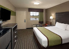 Days Inn & Suites (17)