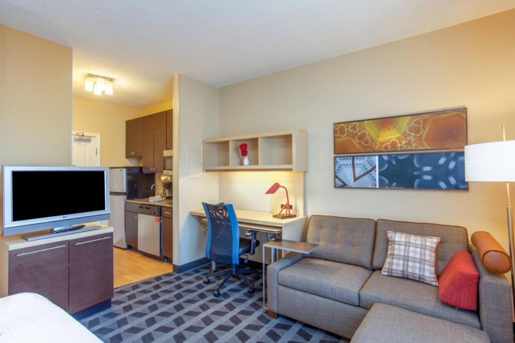 Towne Place Suites (6)