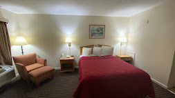 VIP Inn & Suites (2)