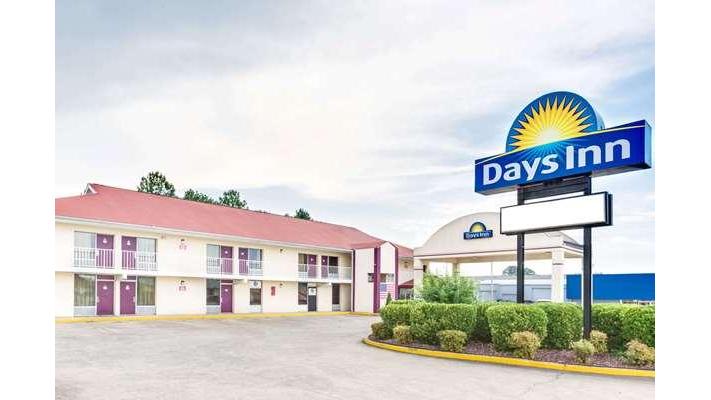 Days Inn by Wyndham Muscle Shoals Florence (7)