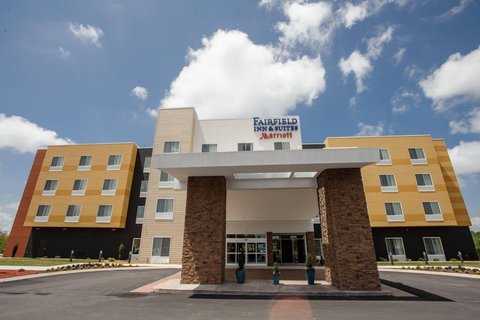 Faifield Inn and Suites I65 (16)