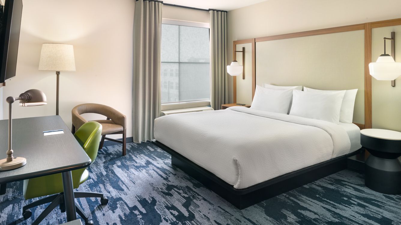 Fairfield Inn & Suites by Marriott Decatur (8)