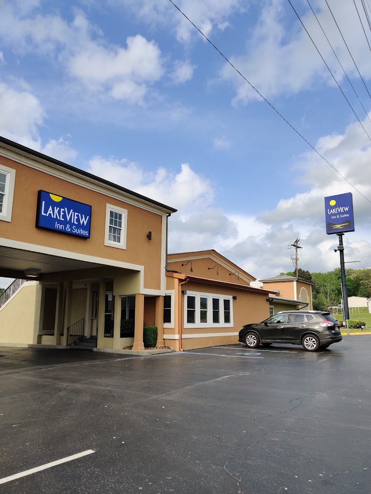 Lake View Inn & Suites (4)