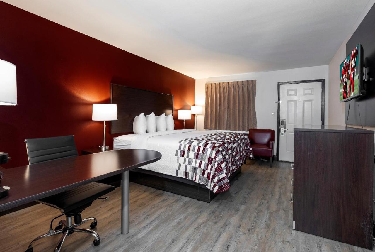 Red Roof Inn Muscle Shoals (19)