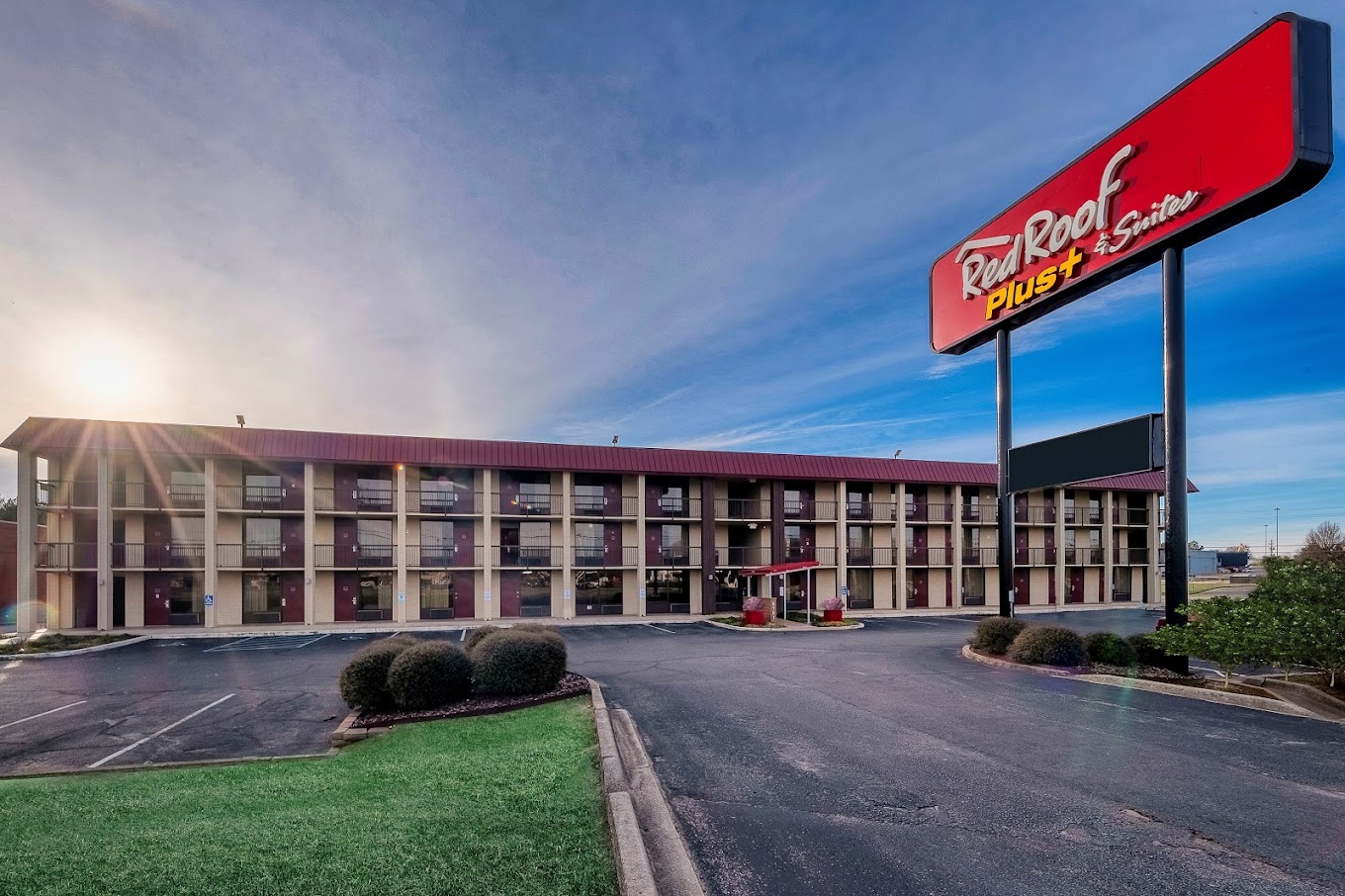 Red Roof Inn Plus (1)