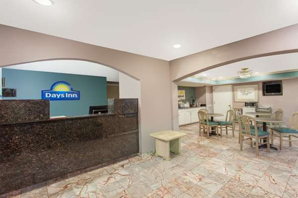 Days Inn by Wyndham Decatur Priceville I-65 Exit 334 (7)