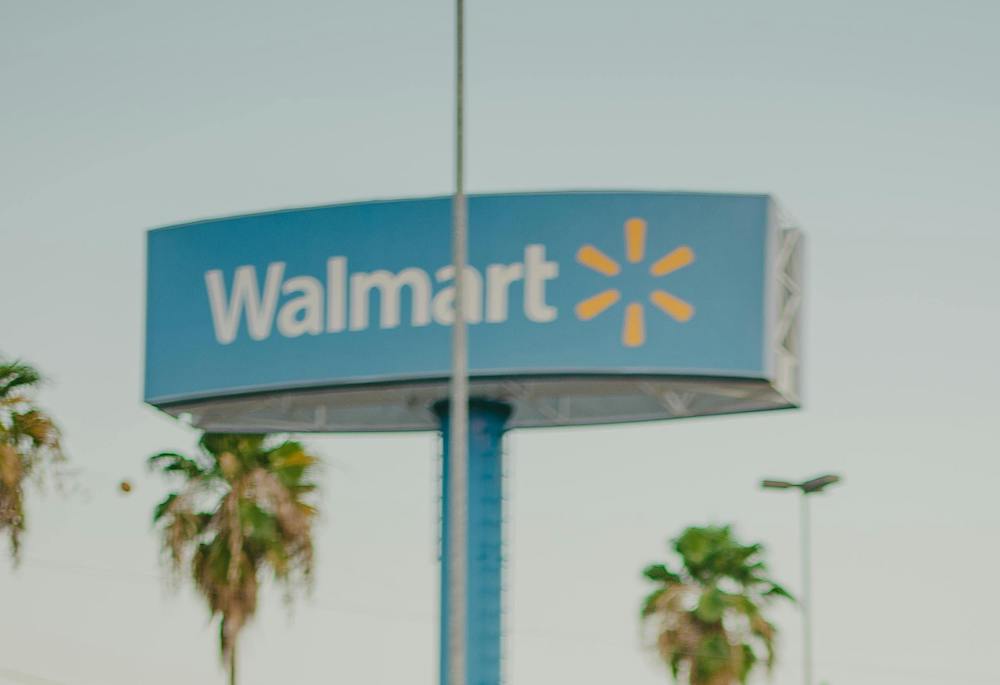 Walmart on Oakwood Ave. to Close December 20