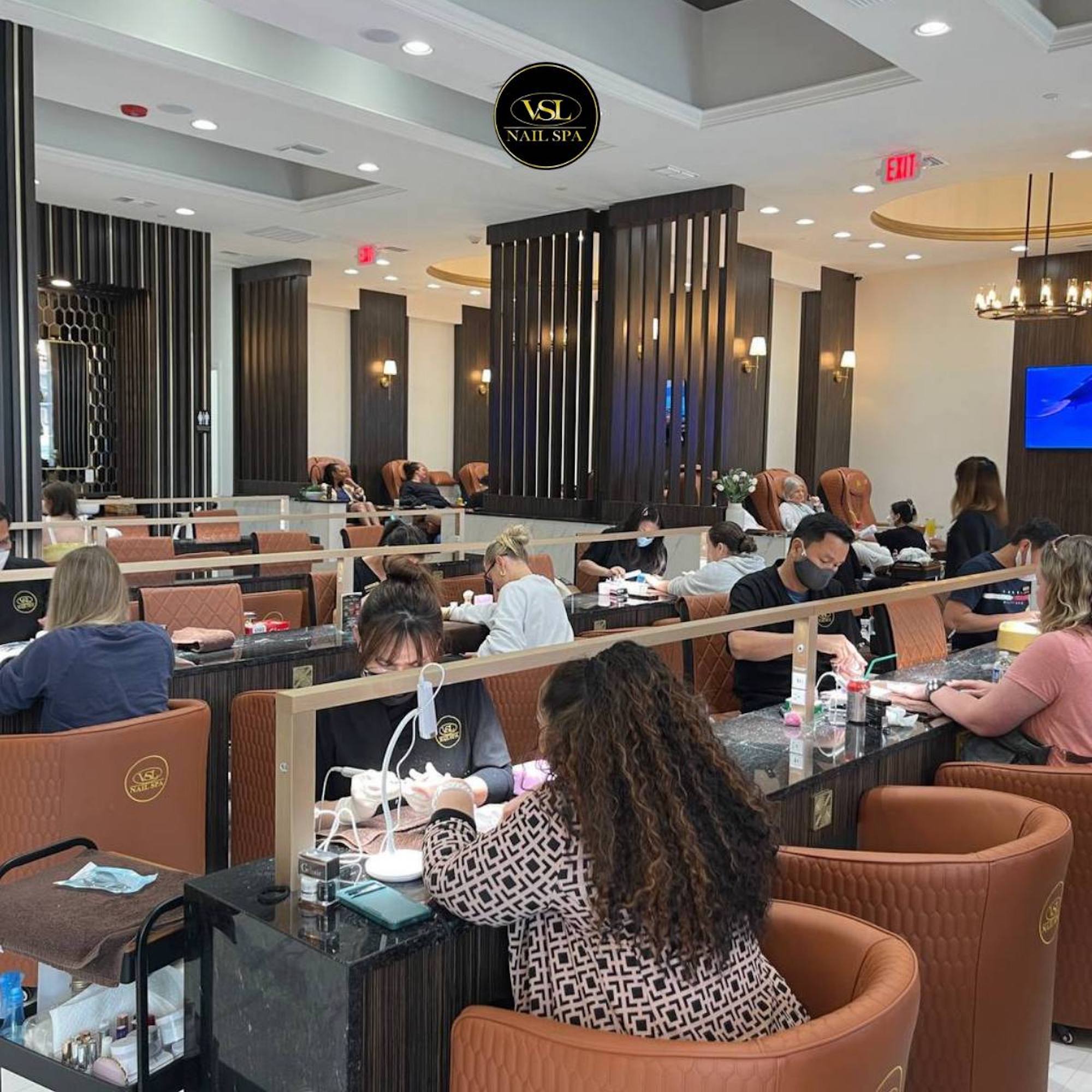 VSL Nails brings design-focused nail artistry to city