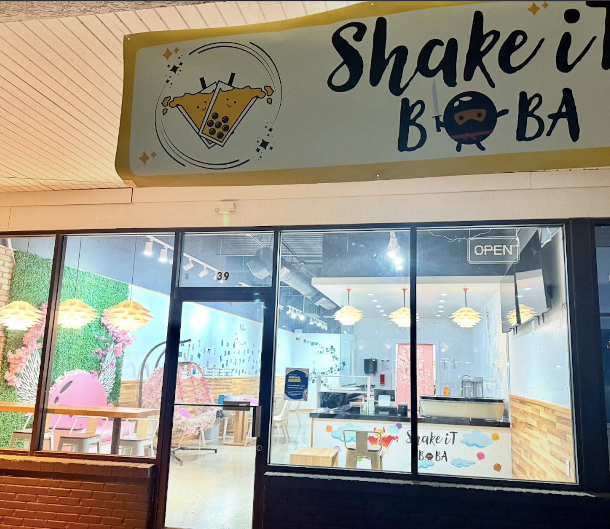ShakeiT Boba rolls into Huntsville with second storefront